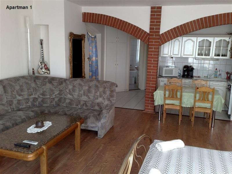 Marci Villa Πετς Δωμάτιο φωτογραφία